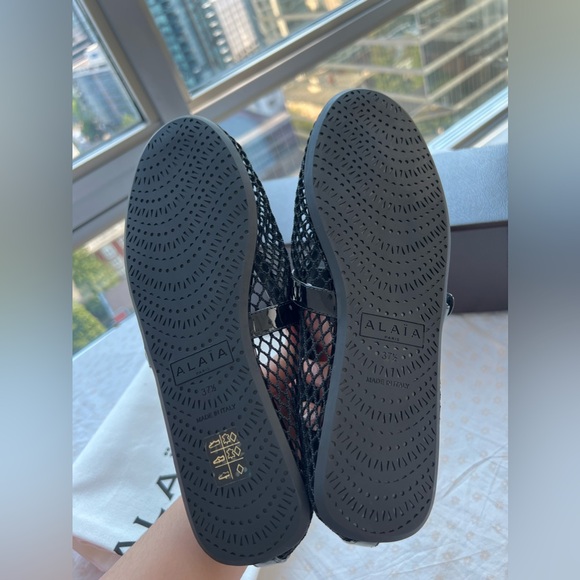 Alaia Mesh Mary Jane Flats - size 7.5W - Picture 4 of 5